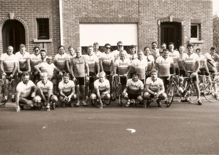 Groepsfoto van de trappers in het oprichtingsjaar 1991